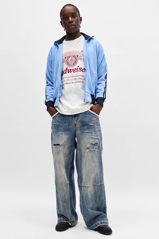 T-shirt graphique UO blanc avec logo script patrimoine Budweiser #1