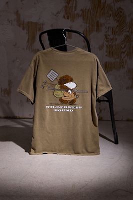 Camiseta Gráfica UO Snoopy Wilderness Bound