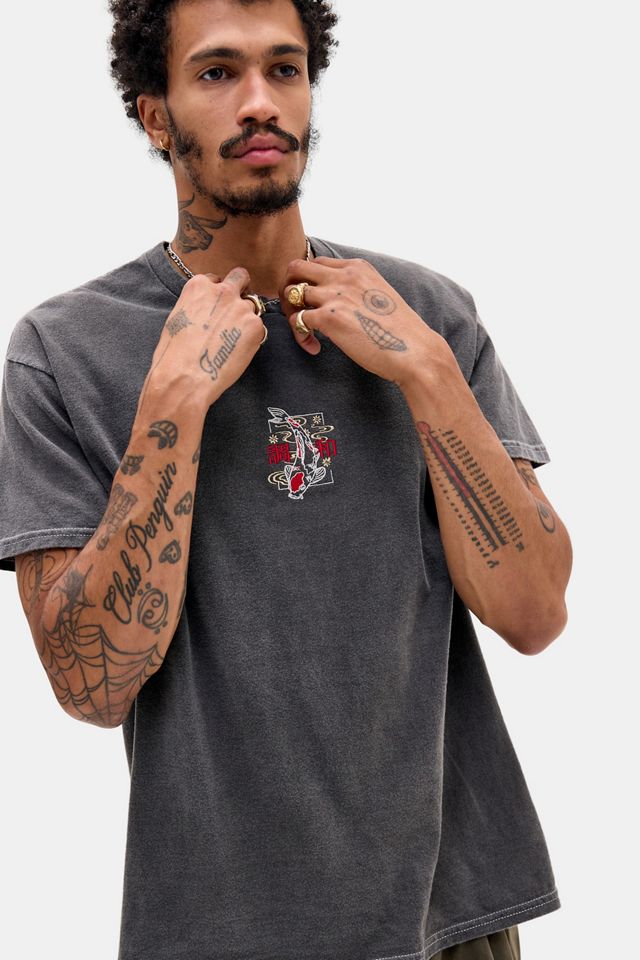 UO Koi Fish Embroidered Motif Graphic Tee #1