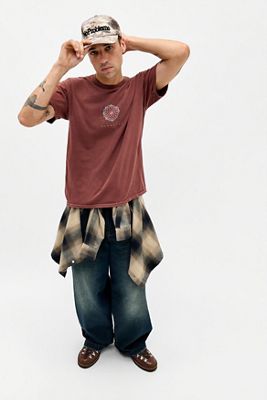 T-shirt con grafica Mandala UO