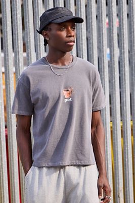 UO Gewaschenes Schwarzes Topf-Grafik-T-Shirt
