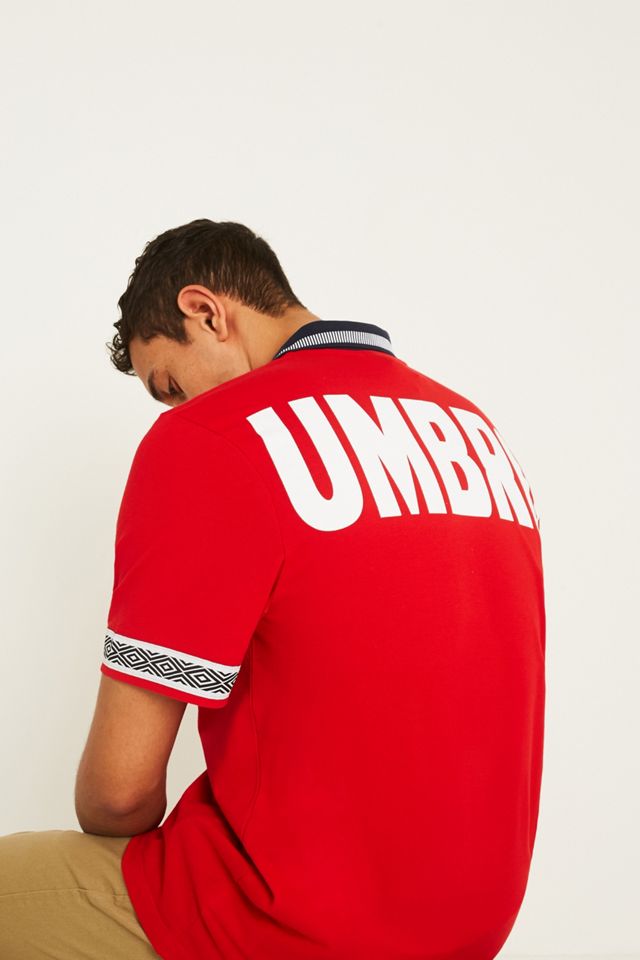 Umbro – Poloshirt in Rot mit Leiste aus 3 Knöpfen #4