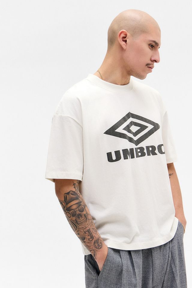 Umbro UO Exklusives Cremefarbenes T-Shirt #2