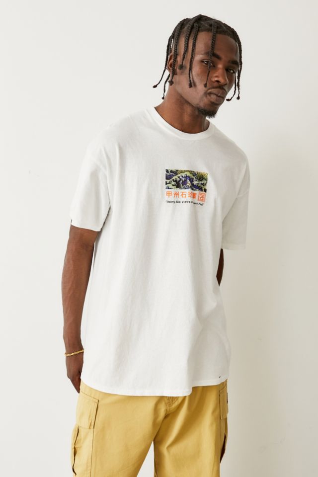 UO White Hokusai Print T-Shirt