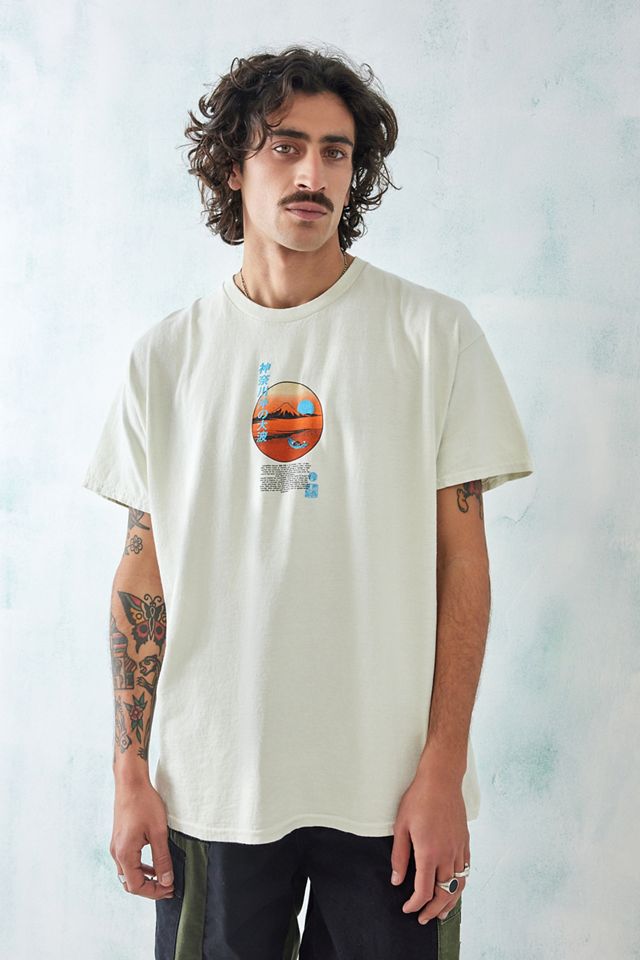UO Überfärbtes Weißes Hokusai See Druck T-Shirt #2