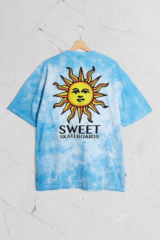 SWEET SKTBS Sun Cloud Wash Men's T-Shirt Urban Outfitters UK