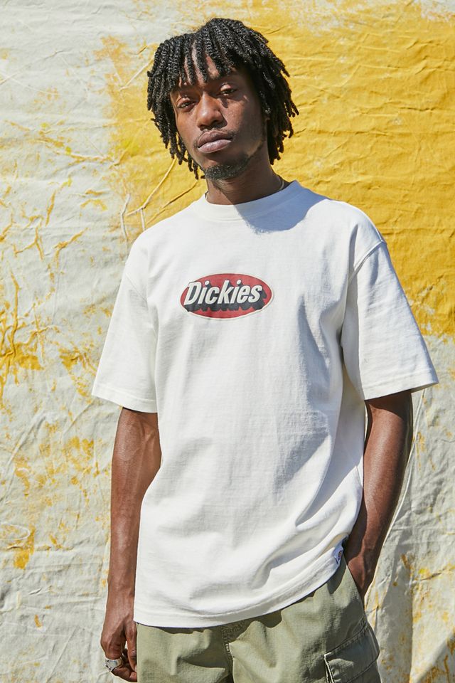 Dickies - T-shirt à logo Saxon écru, exclusivité UO #1