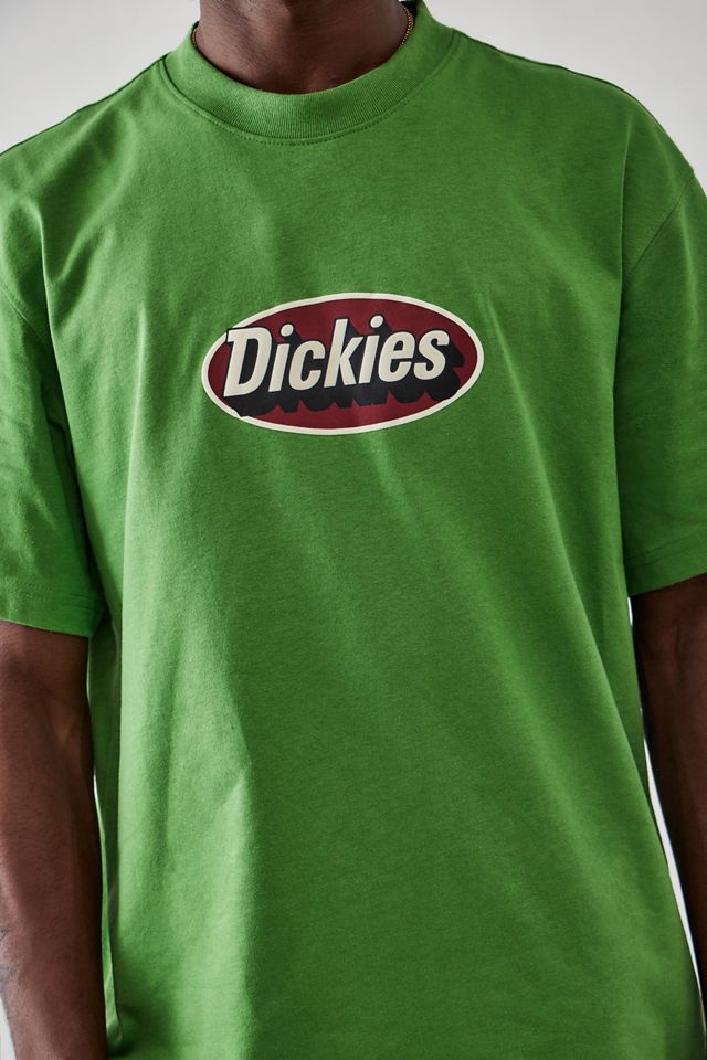 Dickies UO Exclusive – T-Shirt „Saxman" in Grün #1
