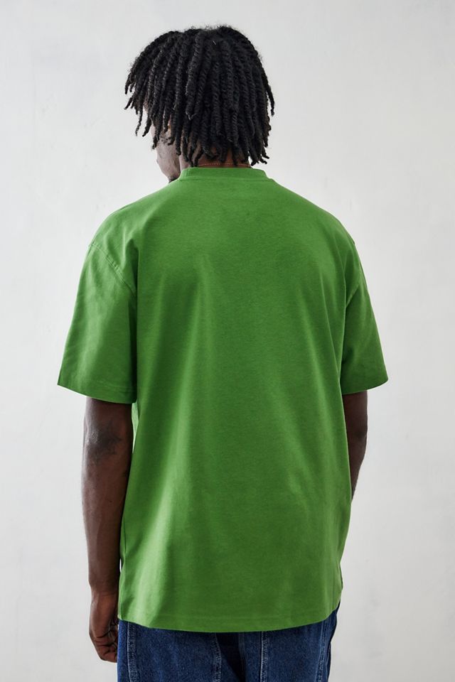 Dickies UO Exclusive – T-Shirt „Saxman" in Grün #3