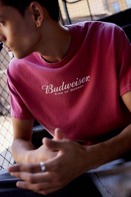 UO Rotes Budweiser Logo Grafik-T-Shirt