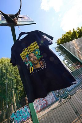 T-shirt graphique UO Black Ronaldinho