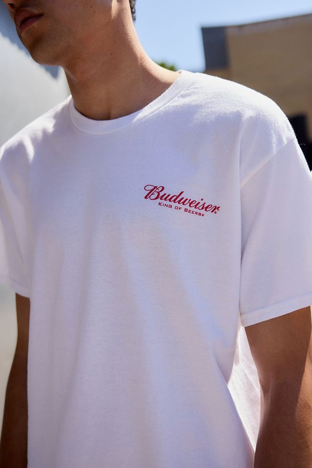 Camiseta UO Blanca con Logo Budweiser en Cursiva #1