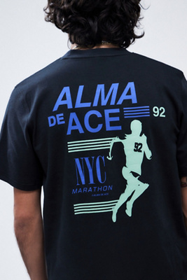 Alma De Ace UO Exclusive NYC Marathon T-Shirt | Urban Outfitters UK