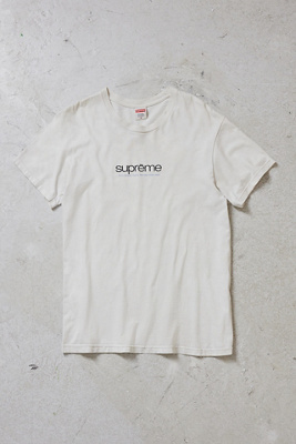Classic Supreme T-Shirt UK M White chair street style pre shrunk GM143 main image 0