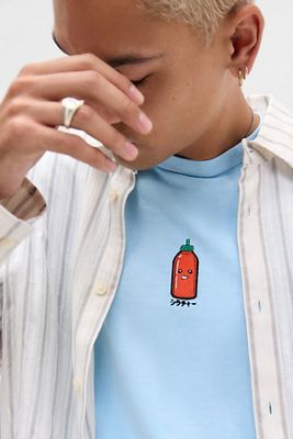 UO Hellblaues Hot Sauce T-Shirt