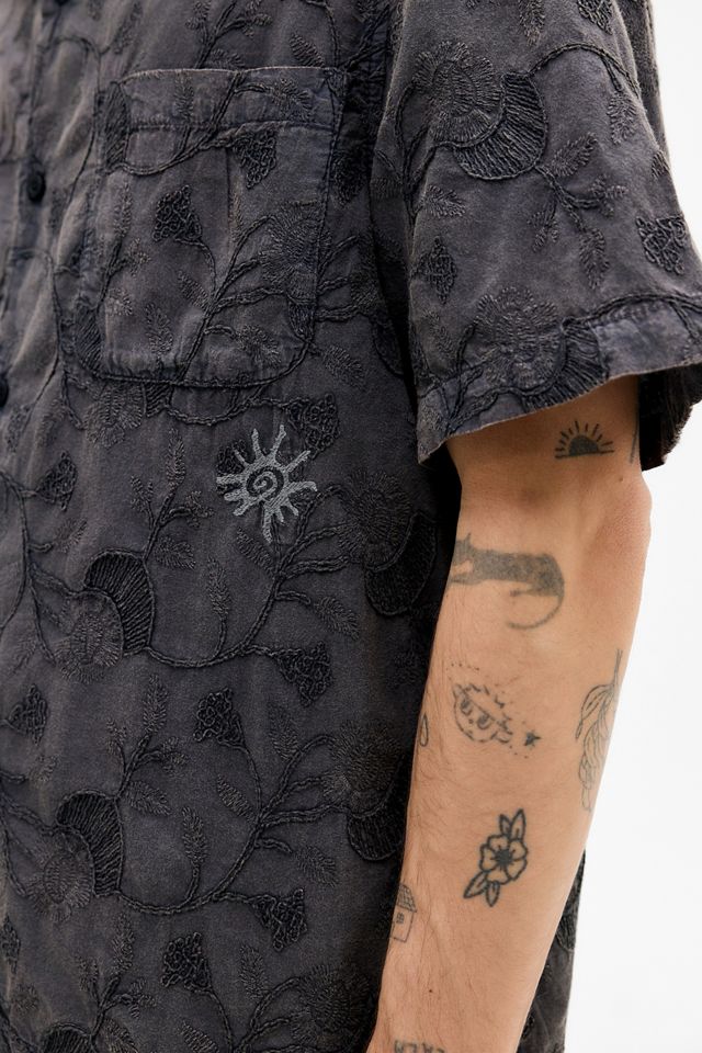 Camisa Bordada con Lavado Ácido Negro Ayker #2