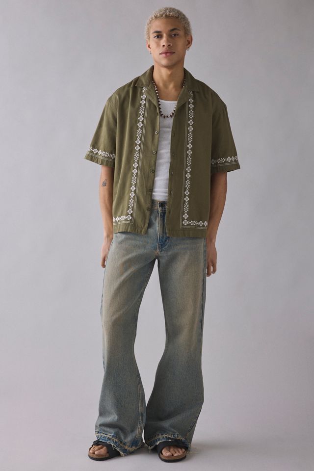 Chemise à manches courtes brodée verte UO #1