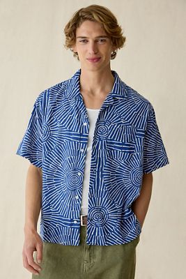 UO Short Sleeve Pattern Shirt