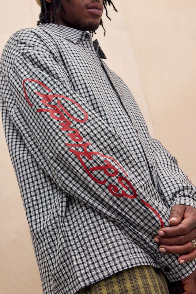 Chemise Ed Hardy UO Exclusive à carreaux noirs et blancs avec dragon et épée #1