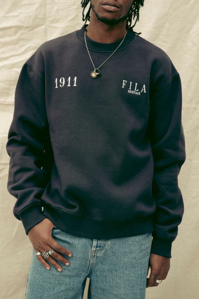 Black fila clearance sweatshirt