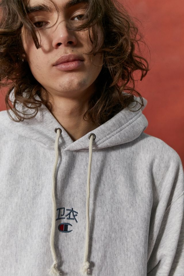 Champion writing clearance hoodie