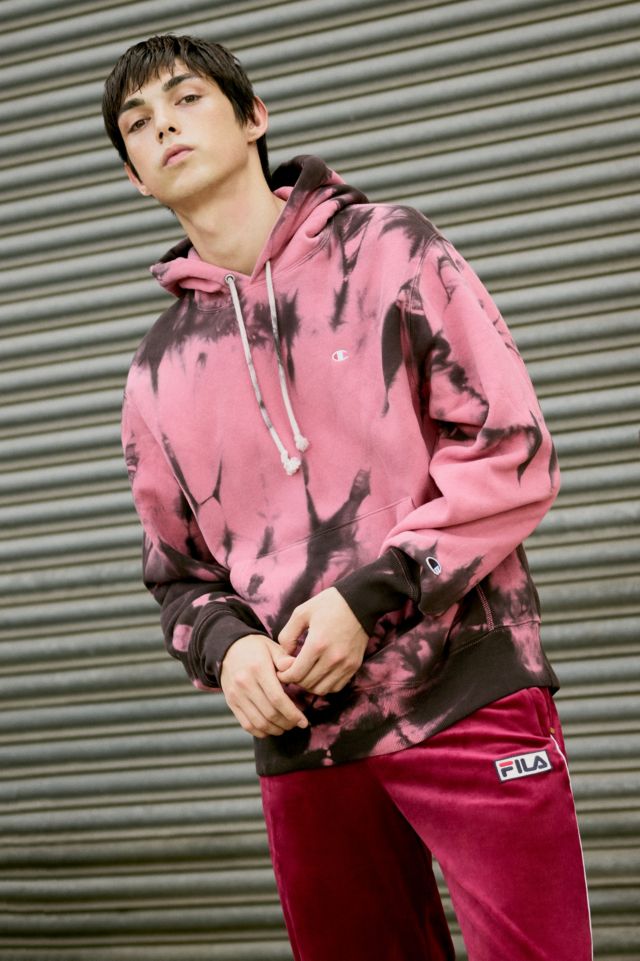 Pink champion store hoodie urban outfitters