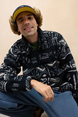 Columbia Black Rugged Fleece