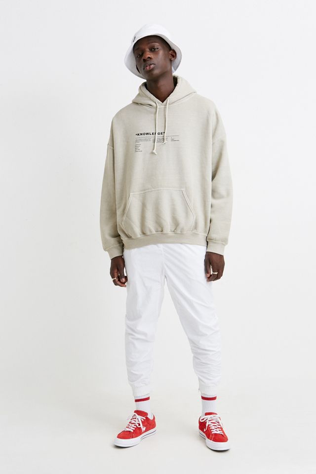Urban Outfitters – Hoodie „Knowledge“ in Steingrau #2
