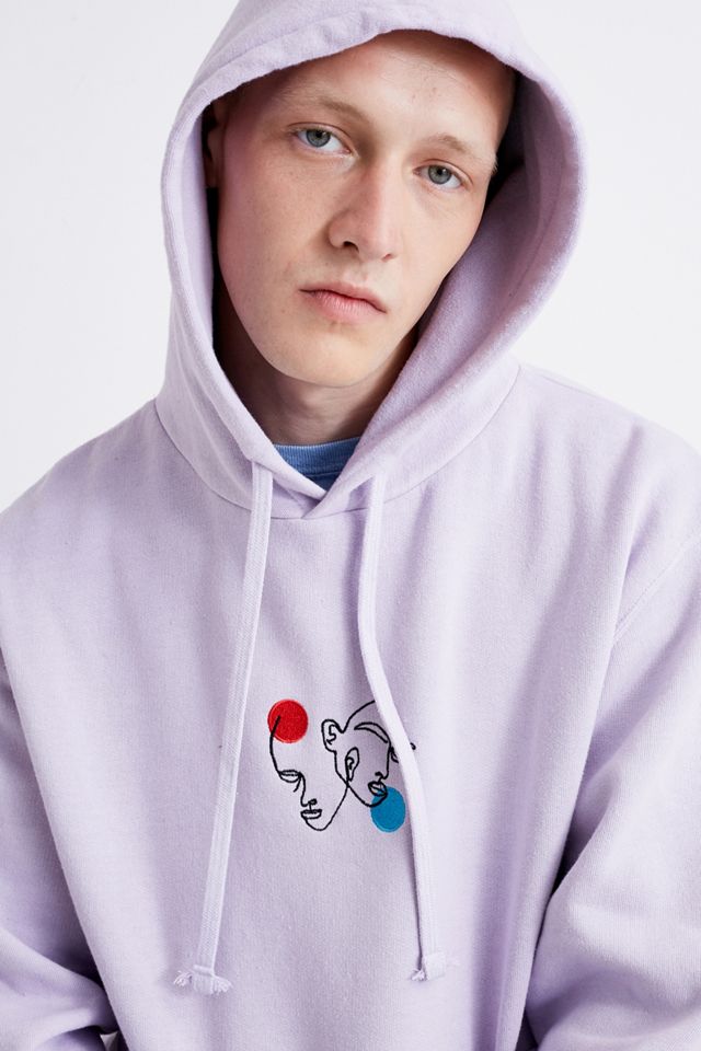 Impossible Conversations - Sweat à capuche Happier Here lilas en édition limitée, exclusivité UO #1