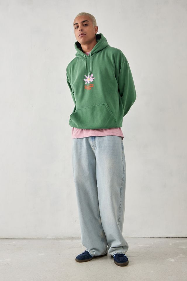 UO - Sweat à capuche orné de fleurs vert #2