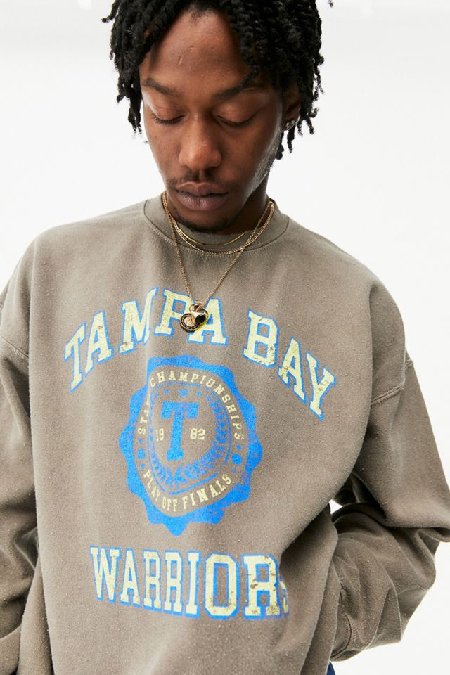 UO - Sweatshirt Tampa Bay délavé marron  #1