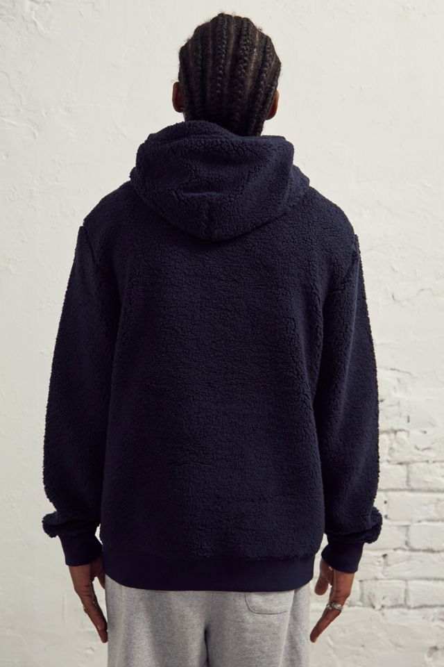 True Religion Sherpa Hoodie in Marineblau Urban Outfitters DE