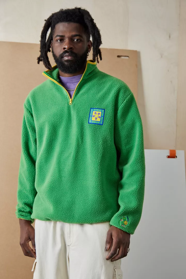 urbanoutfitters.com | Tethera – Fleece-Sweatshirt mit Stehkragen in Grün