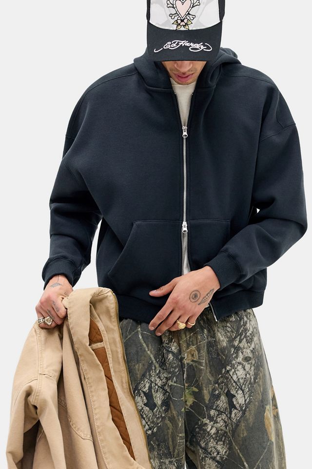 Sudadera con Capucha y Cierre Loom Negra Forrada de Borrego #5
