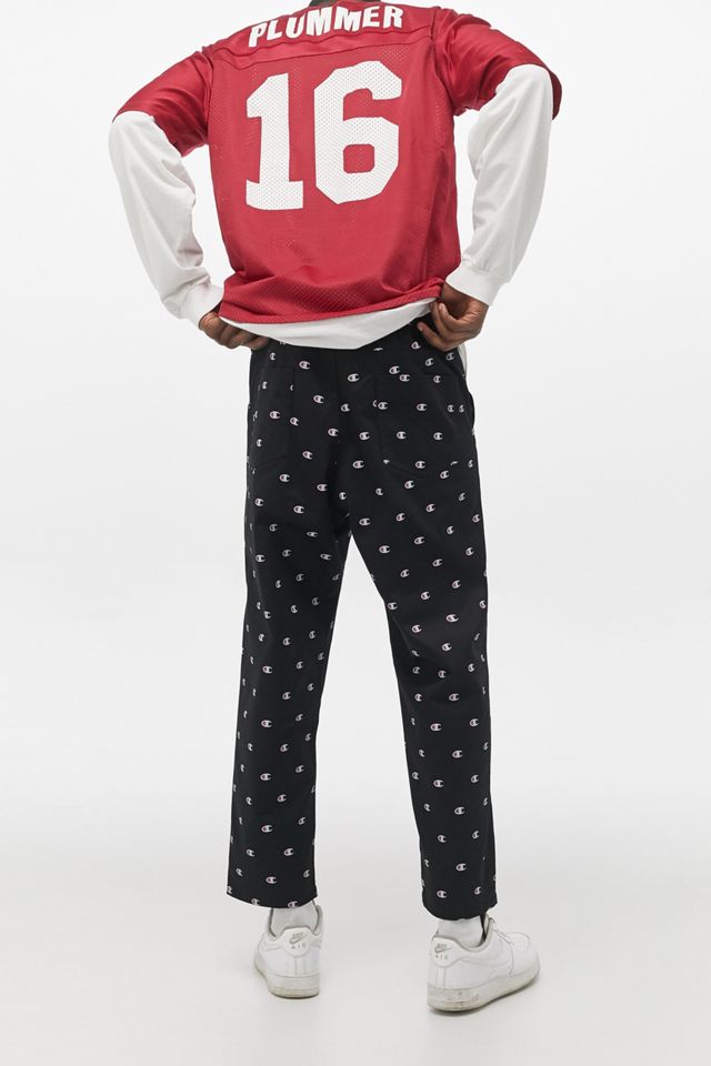 Champion X UO Exclusive – Bedruckte Hose in Schwarz #1