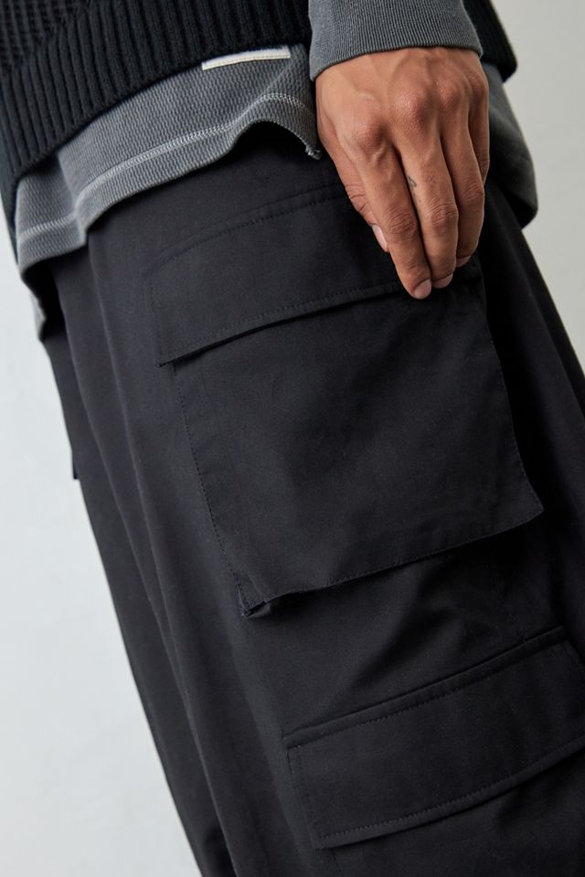 The Ragged Priest UO Exclusive Black Storm Cargo Pants #4