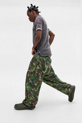 iets frans... Green Harri Camo Joggers Ampli