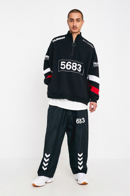 【未使用】HUMMEL×WILLY CHAVARRIA プルオーバー Mブラック 未使用】HUMMEL×WILLY CHAVARRIA プルオーバー Mブラック