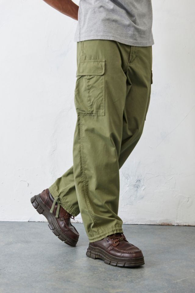 Wrangler Deep Lichen Green Cargo Pants | Urban Outfitters UK