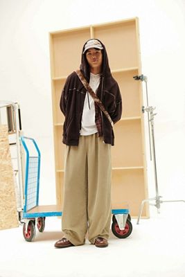 Pantaloni di velluto a coste Bobbi color cammello BDG