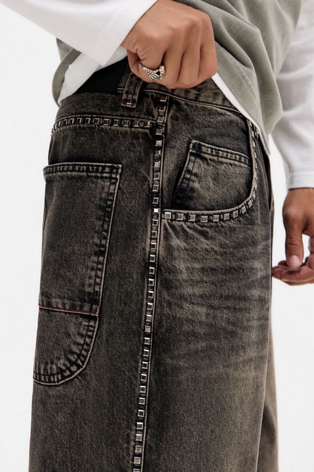 BDG Neo Dunkel Getönte Jeans mit Nieten #1