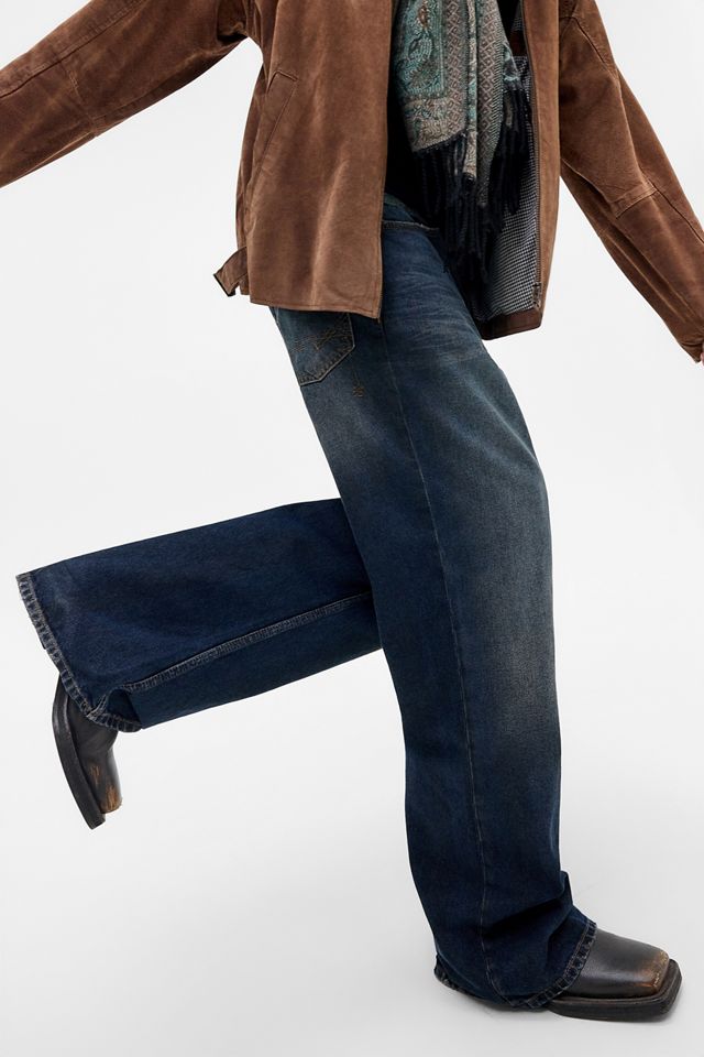 BDG Dillan Flared Jeans #6