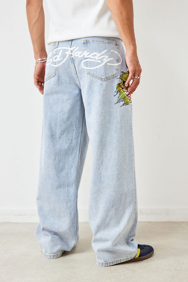 Ed Hardy UO Exclusive – Bestickte Jeans in heller Waschung #1