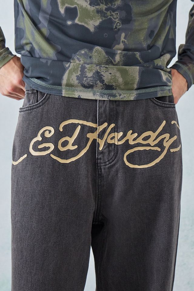 Ed Hardy UO Exclusive – Jeans mit markentypischem Logo in Grau #3