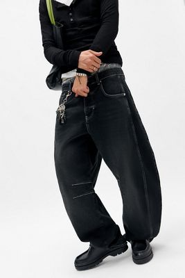 BDG Gewaschene schwarze Toni Cacoon Jeans