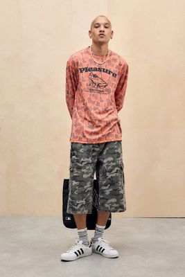 Pantalones Cortos Cargo de Camuflaje Ed Hardy UO Exclusivo