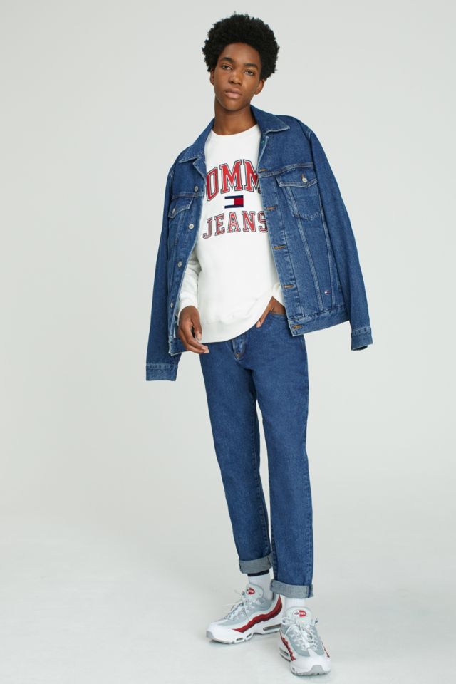 Tommy best sale jeans outfit