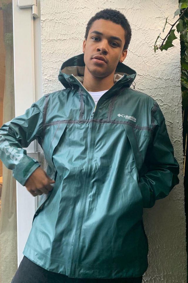 Columbia store titanium windbreaker