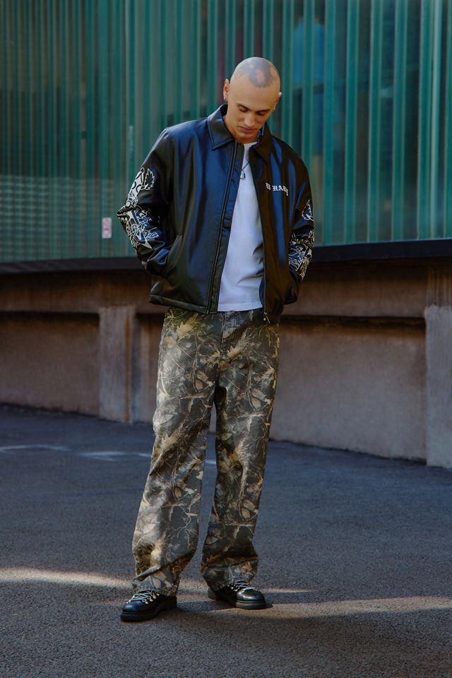 Ed Hardy Veste en simili cuir noir exclusive UO avec dragon et épée #1