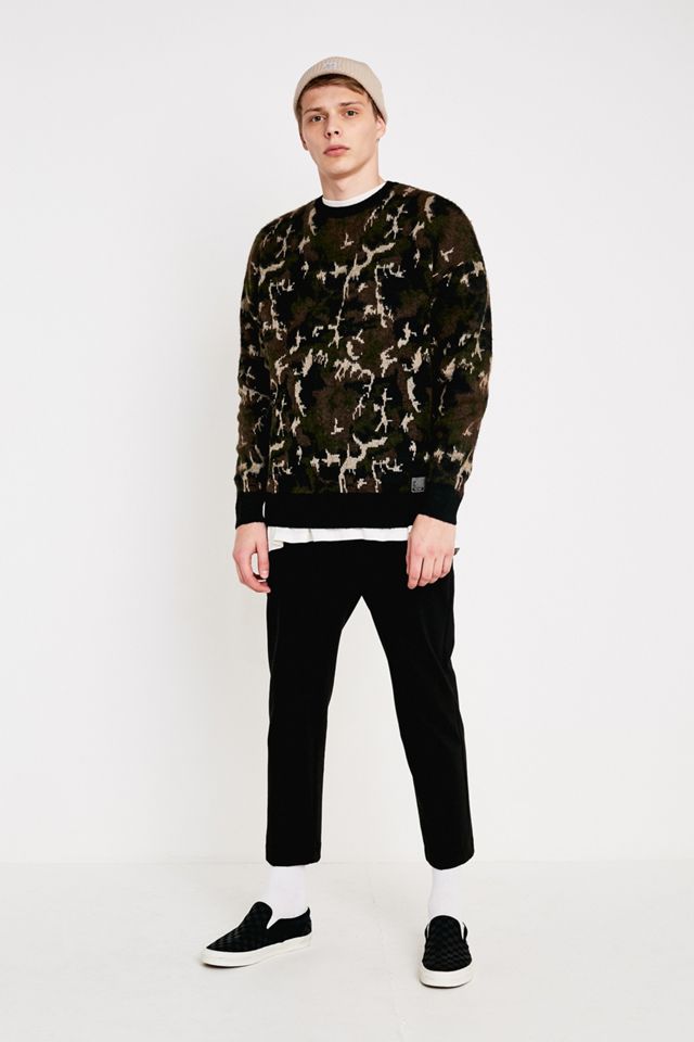 Urban Outfitters – Pullover mit Camouflage-Muster #2